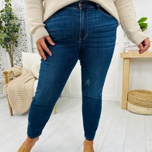 Morgan & Walker Women’s Cropped Jeans Size 18